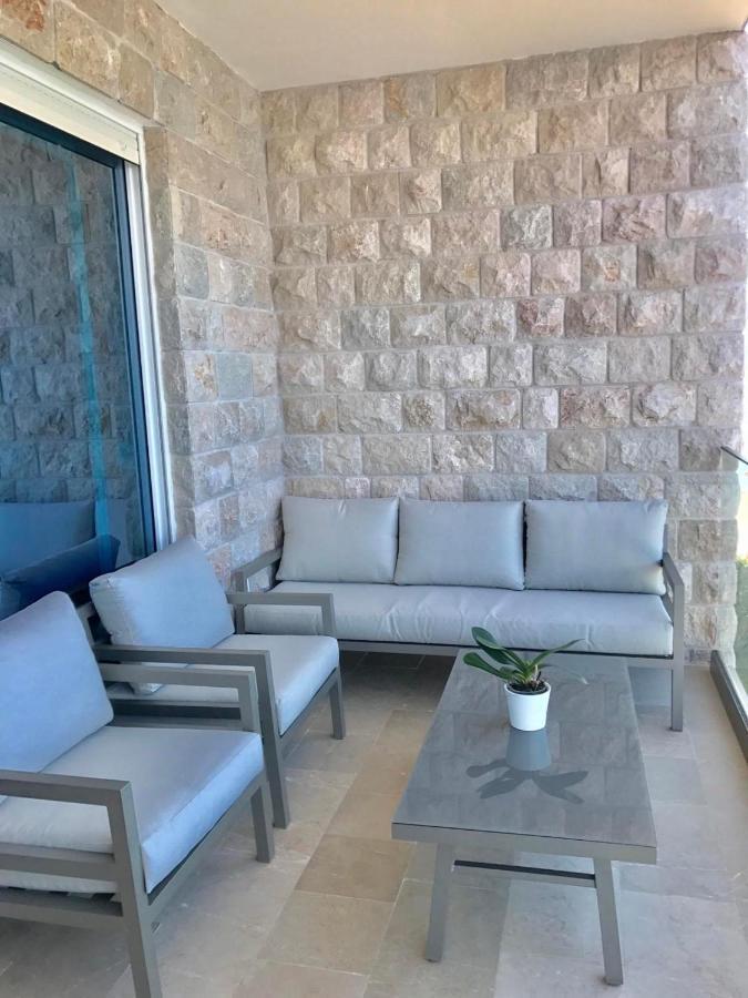 Lux Apartments Krasici Exterior photo
